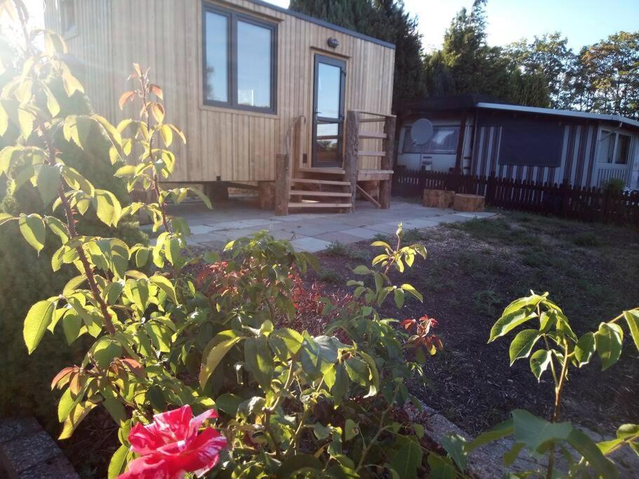 Tiny House Calido Villa Apelern Exterior photo